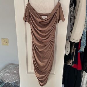 Superdown Off Shoulder Brown Dress